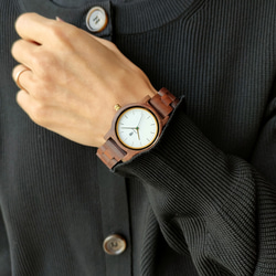 【木製腕時計】EINBAND Glanz スタイリッシュ 天然 木の時計 ウッドウォッチ クルミ【32mm】 8枚目の画像