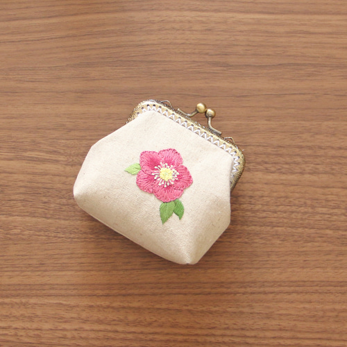 春のリースのがま口ポーチ モリス 手刺繍 ハンドメイド （PDF