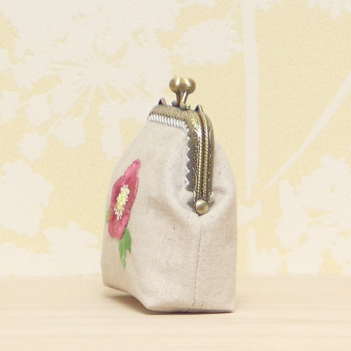 クリスマスローズ 刺繍 がま口 ミニポーチ 手刺繍 縫い付け