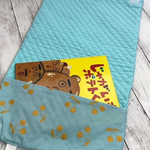 リクエスト品　ハンドメイド　図書袋　2点セット　ぎっしりさくらんぼ ba319de9d1613a374d94217ae4407c