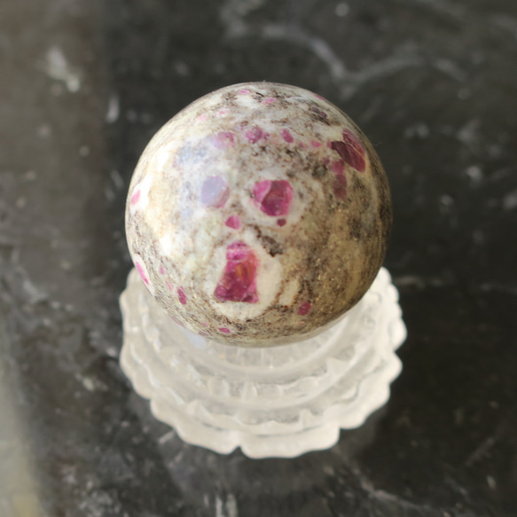 ルビーマトリックス（グラナイト）スフィア 天然石 BodhiTreeルース館