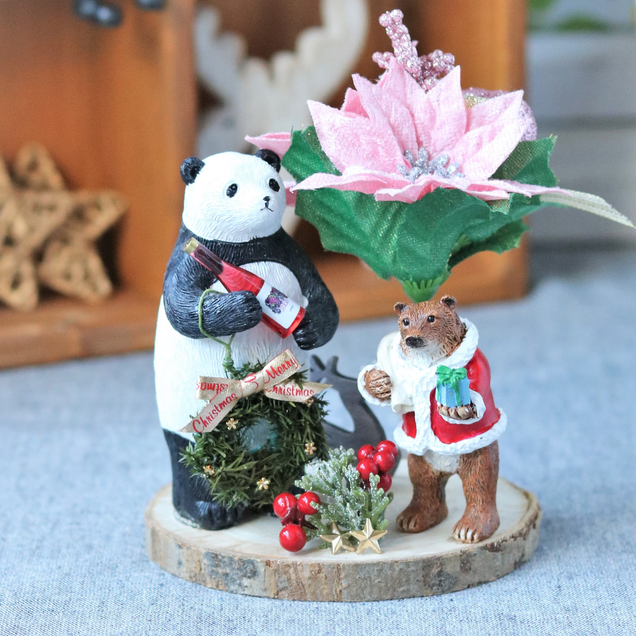 新作★パンダとクマの楽しいクリスマス♪　ピンク系のポインセチアとトナカイ！　クリスマスプレゼント/お誕生日/ご自身用