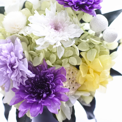 偲・SAI》仏花◇花器の色が選べます♢﻿お供え花・すべて