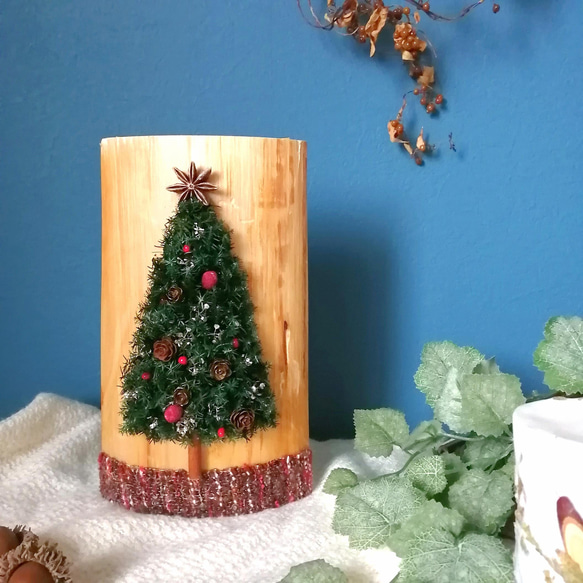 [ 2way ]ヒノキ丸太のはしっこボード＊北欧風クリスマスツリーの壁飾り【完成品】 1枚目の画像