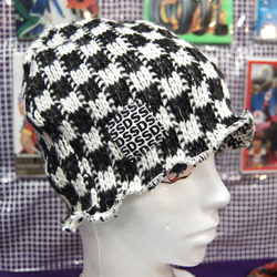チェッカーフラッグ　ニット帽:ブラック　市松模様 1枚目の画像