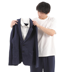 被って着られるビジネススーツ型パジャマ / スウェットスーツ「ビズウェット」 3枚目の画像