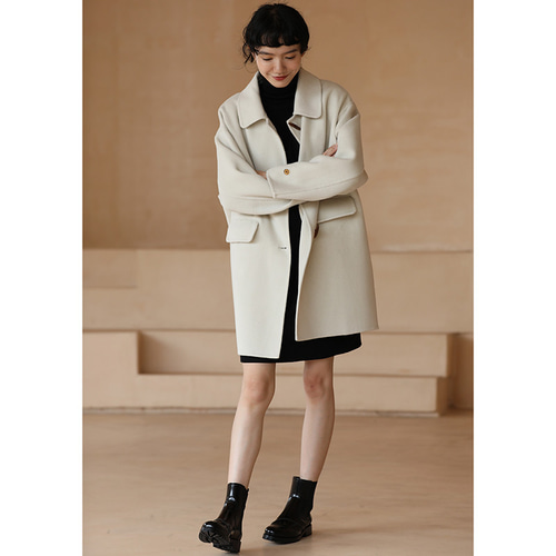 100%ウールコート ツイード生地コート 牛角ボタン 中長丈コート