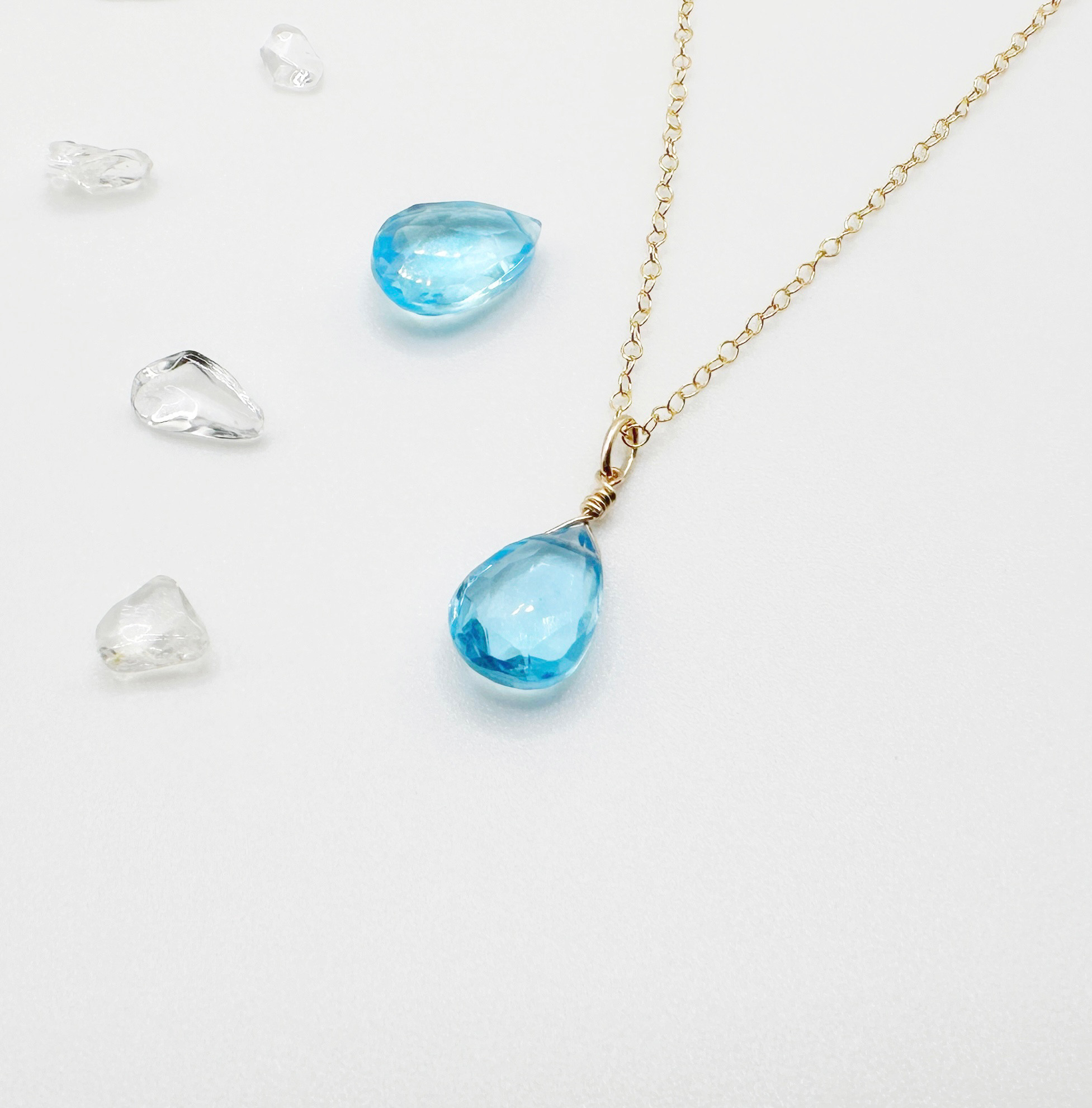 天然 ブルートパーズ ネックレス ナス 茄子 数量限定！！ 天然 ブルートパーズ ネックレス ナス 茄子 数量限定！！ - メルカリ