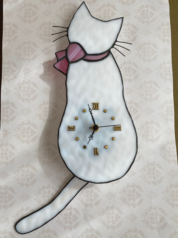 壁掛け時計「白猫ハク」 2枚目の画像