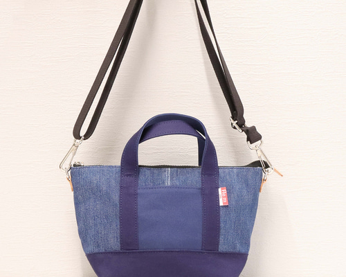 ○デニムリメイク○ミニショルダーバッグ○ジーンズ○ネイビー
