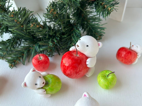 聖誕節快樂！喜歡蘋果的北極熊里斯 第4張的照片