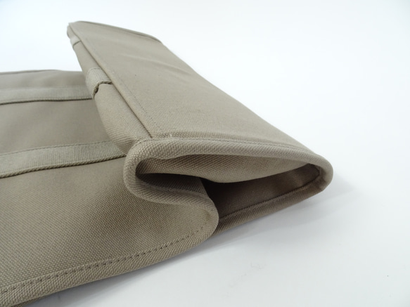 【三種顏色可選】大容量帆布手提袋 <米色> <黑色> <米白色> 第9張的照片