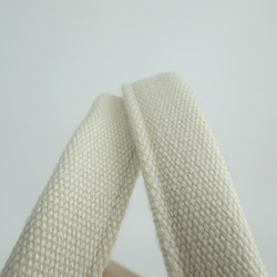 【三種顏色可選】大容量帆布手提袋 <米色> <黑色> <米白色> 第11張的照片