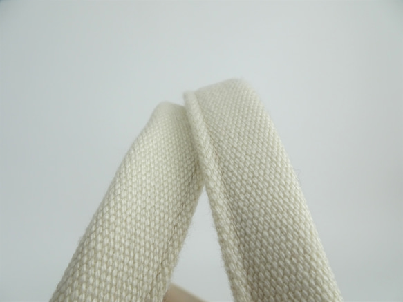 【三種顏色可選】大容量帆布手提袋 <米色> <黑色> <米白色> 第11張的照片