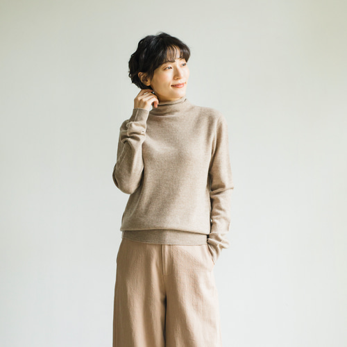 素肌に触れるから 上質がいい。ウール 100％ニット 下着ニット シーム