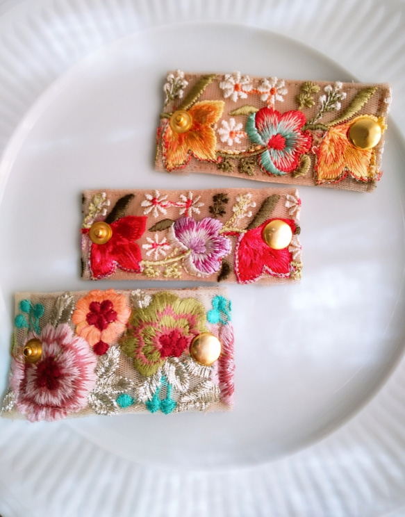 インド刺繍リボン×本革のイヤホンコードクリップ その他ケース 4↔3HMC