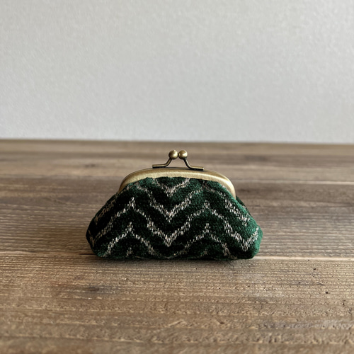 がまぐちポーチS 【横長】 グリーンベルベット がま口 Green thumb