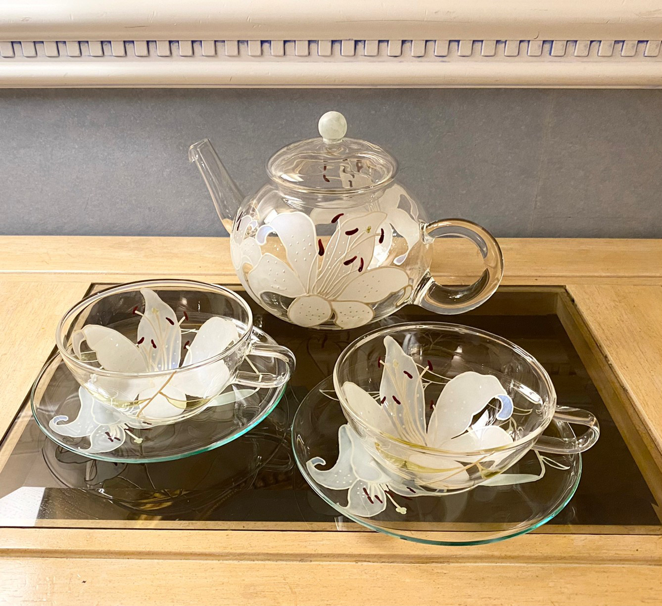 【カサブランカ】大人可愛い百合ユリ　ガラスのティーカップ（カップソーサー1つ）｜母の日ギフト・結婚祝い・両親プレ