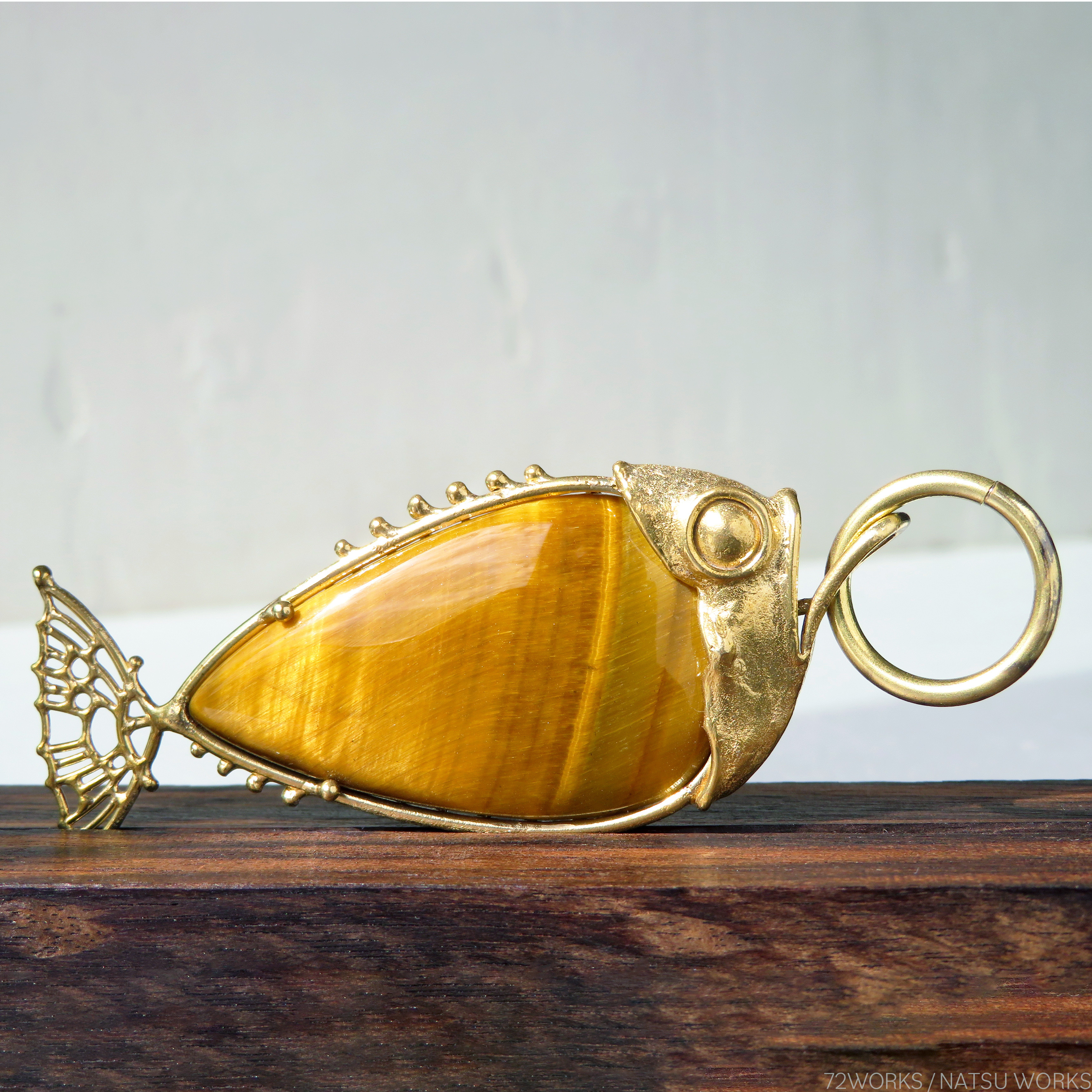 タイガーアイ フィッシュ チャーム / Tiger Eye Fish charms