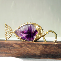 トラピッチェアメジスト フィッシュ チャーム / Trapiche Amethyst Fish charms 1枚目の画像