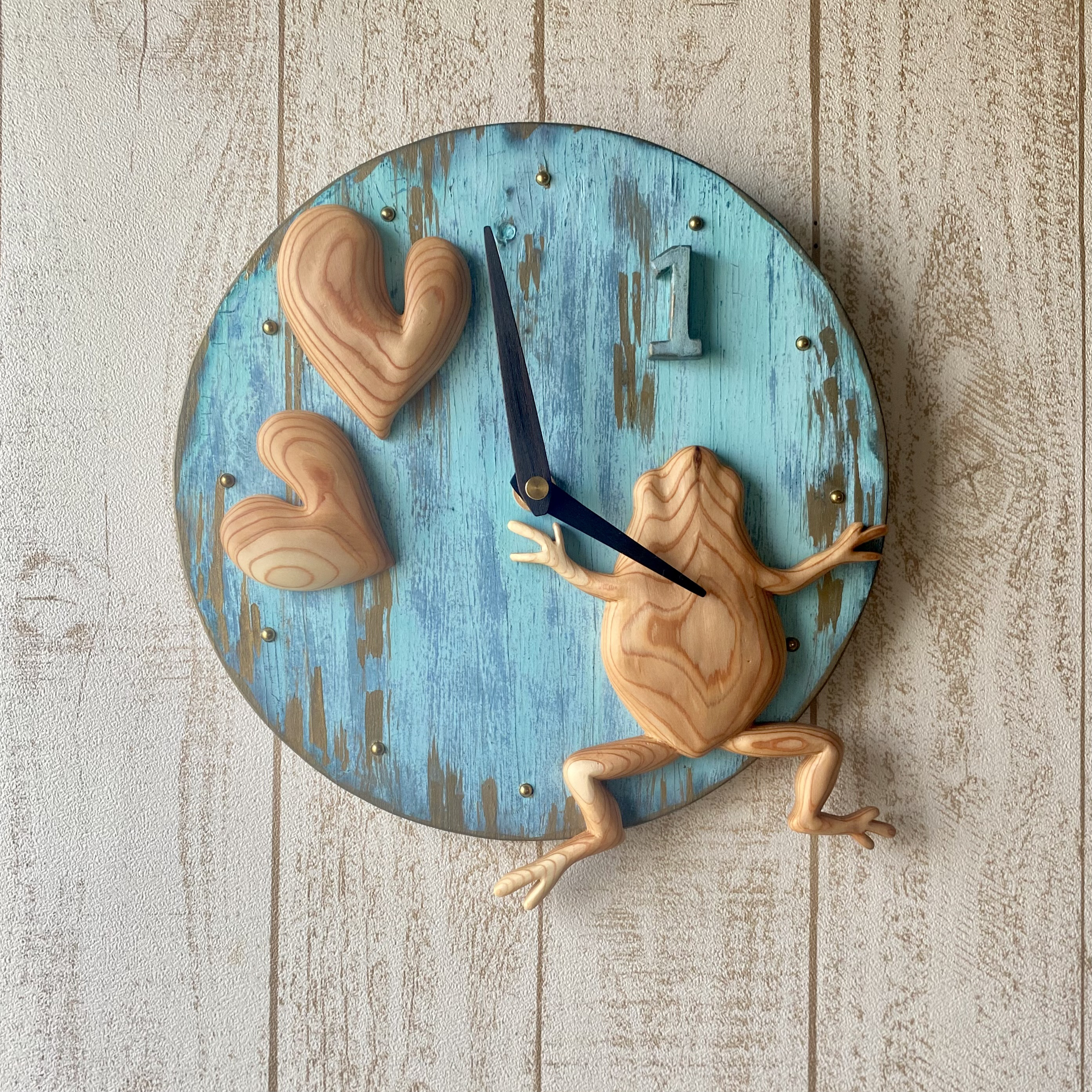 Jumping tree frog