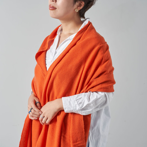 「大人気 新入荷 新品」に該当するファッション通販 ストール 大判 カシミア100％ 手織り ハンドメイド オレンジ 小物