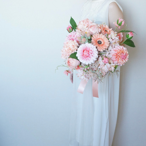 ブーケ アーティフィシャルフラワー10月の秋婚に 華やかピンクのダリア