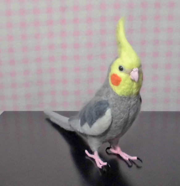 羊毛フェルト リアル オカメインコ ノーマル（オス）ほぼライフサイズ 羊毛フェルト 受注製作 1枚目の画像