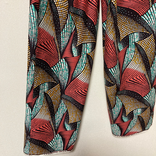 アフリカン　ストレートパンツ アフリカンプリントのイージーパンツ（ ストレートシルエット