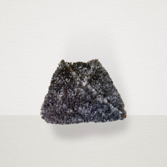 ［受注製作］上質なファーのメビウススヌード　黒柄（手編み作品） 2枚目の画像