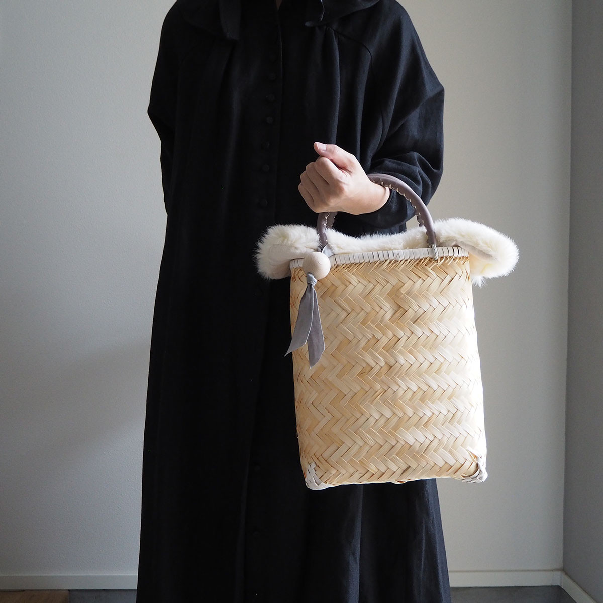 冬のファーカゴ　たて