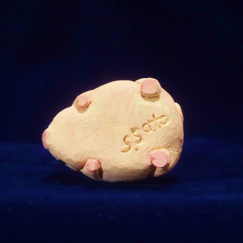 木彫刻 アート『 ぶた 』 豚 動物 芸術 アート ハンドメイド 松