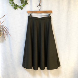 ウールのフレアースカート　黒　裏地付き　サイズオーダーあり 1枚目の画像
