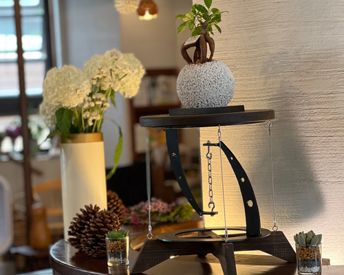 タンテーブル付き　檜置物　インテリア　飾り　オブジェ 93c4ca56dd33020797191f60880d9e