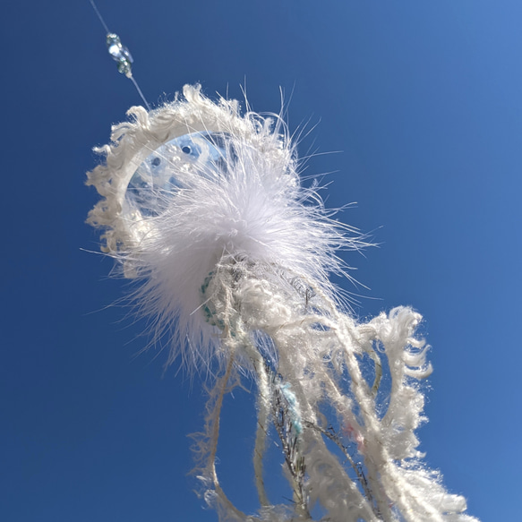 クラゲモビール ミズクラゲ くらげ アマクサクラゲ サンキャッチャー 吊るし飾り 海月 海 夏 鳥 メリー ベッドメリー 9枚目の画像