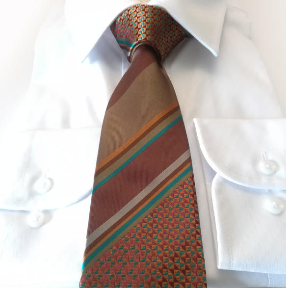 幾何学模様とストライプのネクタイ-- Geometric and Stripe necktie 6枚目の画像