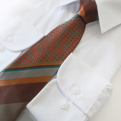 幾何学模様とストライプのネクタイ-- Geometric and Stripe necktie 4枚目の画像