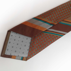 幾何学模様とストライプのネクタイ-- Geometric and Stripe necktie 7枚目の画像