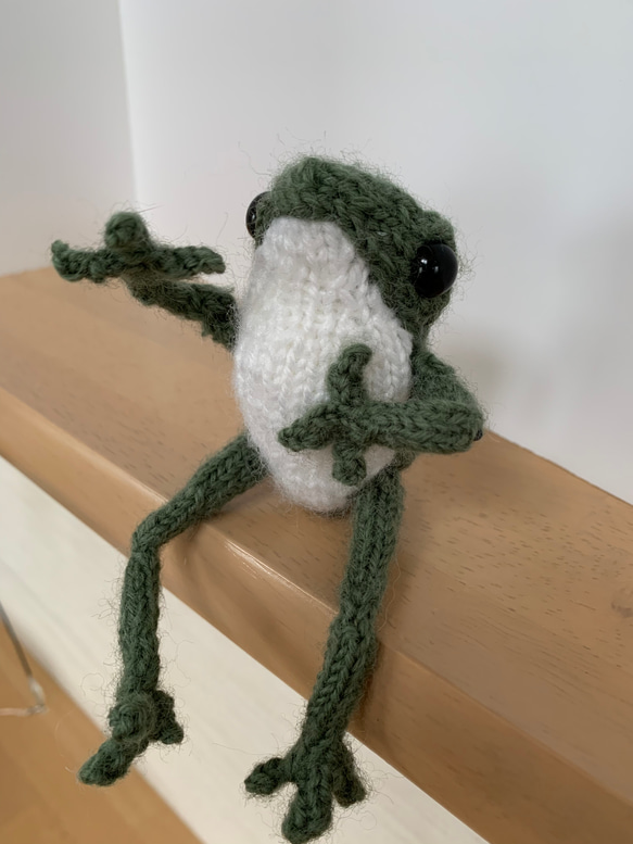 カエルの編みぐるみ 6枚目の画像