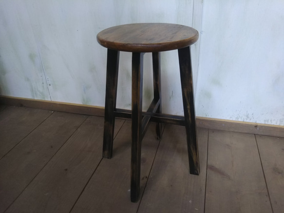 希少品　スペイン家具　スツール　アンティーク家具 飾り台　送料込み 希少品 スペイン家具 スツール アンティーク家具 飾り台 送料