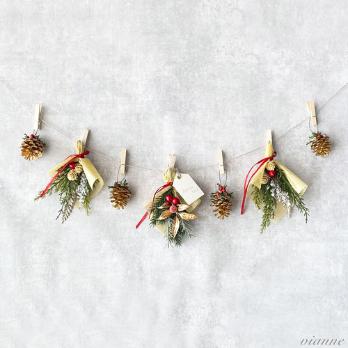 プチスワッグと松ぼっくりのクリスマスガーランド＊受注生産