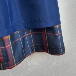 着物リメイク♪丈７８ｃｍチェックの大島紬でポケット付きモダンなスカート（裏地付き） 8枚目の画像