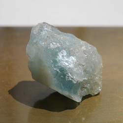 天然石アクアマリン約11g最大幅約30ｍm(ブラジル産)結晶原石鉱物ちょこっと虹入りラフ[aqm-221022-01] 14枚目の画像