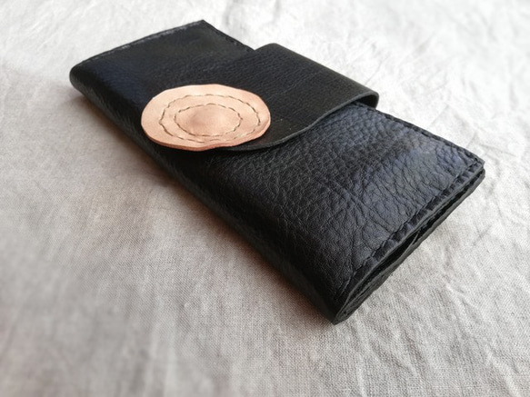 simple wallet　ブラック✗ナチュラル　オイルシュリンクレザー 2枚目の画像