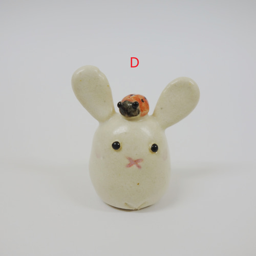 【美品】兎　うさぎ　小物入れ　陶器　置物　インテリア　工芸品　美術品　A2760 IwaiLoft 2023年 ウサギ 置物 陶器 手作り オブジェ かわいい
