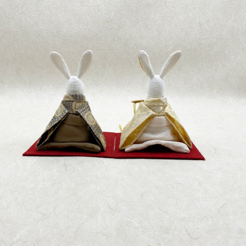 【雛蔵】うさぎ雛・金襴 上品な金襴生地のお着物のうさぎ雛 (雛人形.お雛様.おひな様) ひな人形