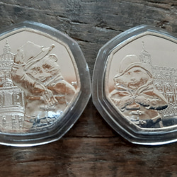 2種類セット エリザベス女王とくまの パディントン イギリス 本物英国コイン イギリス 英国コイン Paddington 3枚目の画像