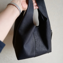 my Bag -mini-　黒色✗生成り　ピッグスキンレザー 11枚目の画像