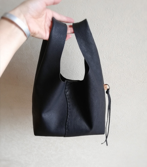 my Bag -mini-　黒色✗生成り　ピッグスキンレザー 10枚目の画像