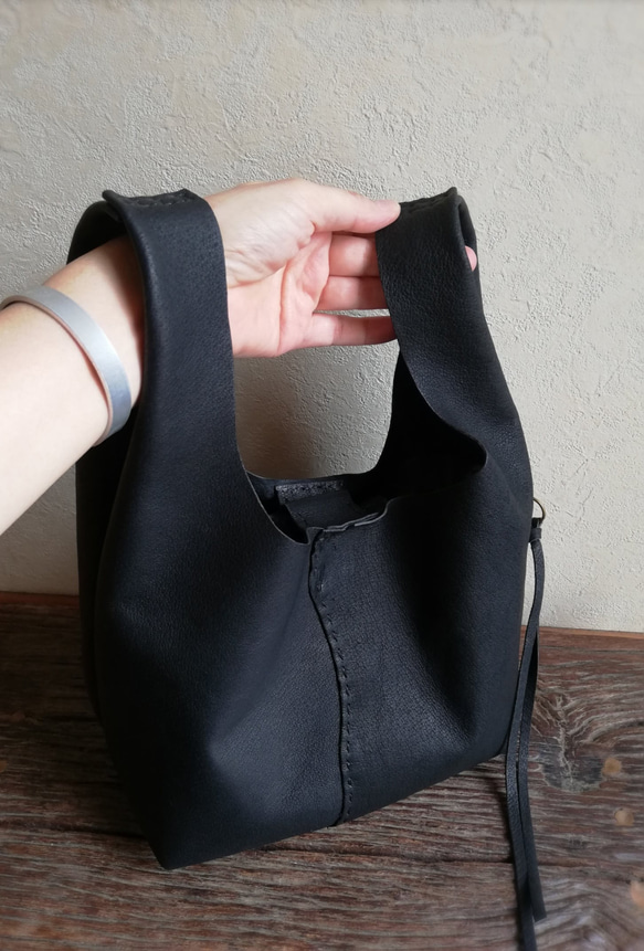 my Bag -mini-　黒色✗生成り　ピッグスキンレザー 8枚目の画像